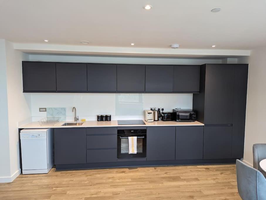 Lovely 1 Bed Apartment - Old Trafford Manchester Zewnętrze zdjęcie