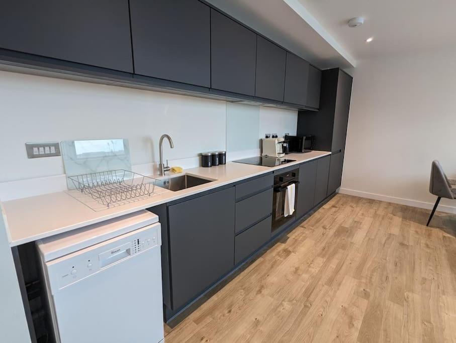 Lovely 1 Bed Apartment - Old Trafford Manchester Zewnętrze zdjęcie