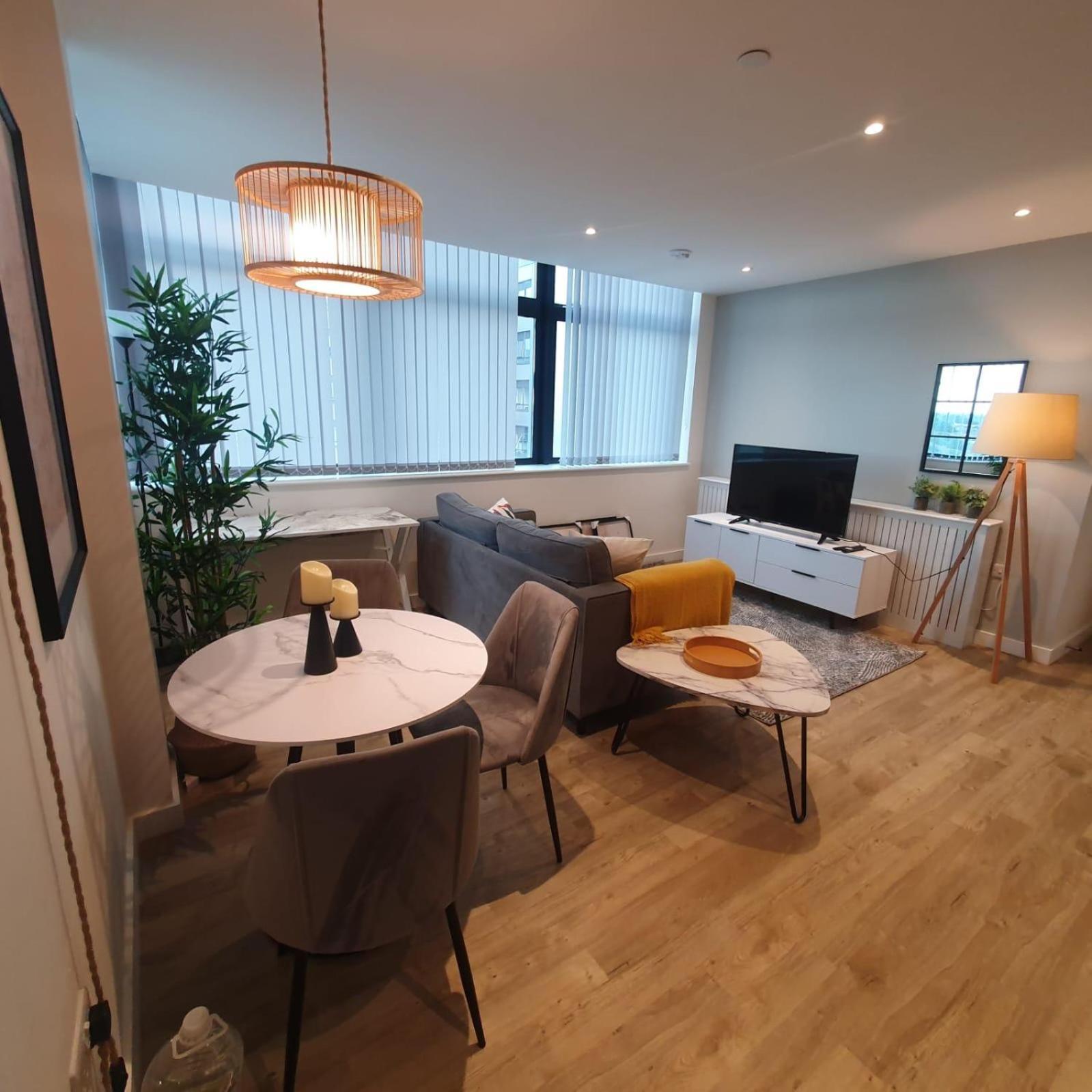 Lovely 1 Bed Apartment - Old Trafford Manchester Zewnętrze zdjęcie